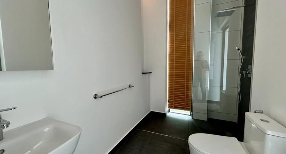For sale 4 bedrooms house in Huay Yai, Pattaya