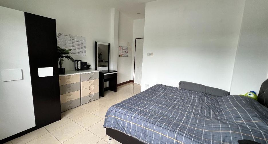 For sale 3 bedrooms house in East Pattaya, Pattaya