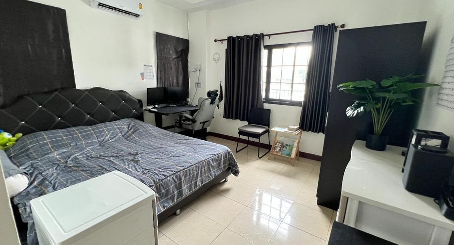 For sale 3 bedrooms house in East Pattaya, Pattaya