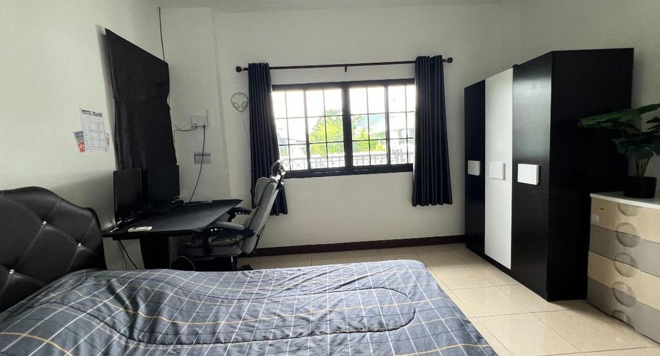 For sale 3 bedrooms house in East Pattaya, Pattaya
