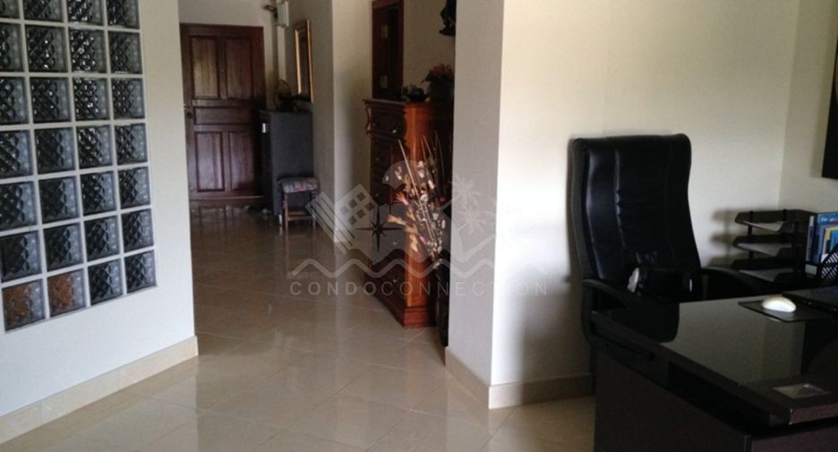 À vendre 2 chambres condo à Pratumnak, Pattaya