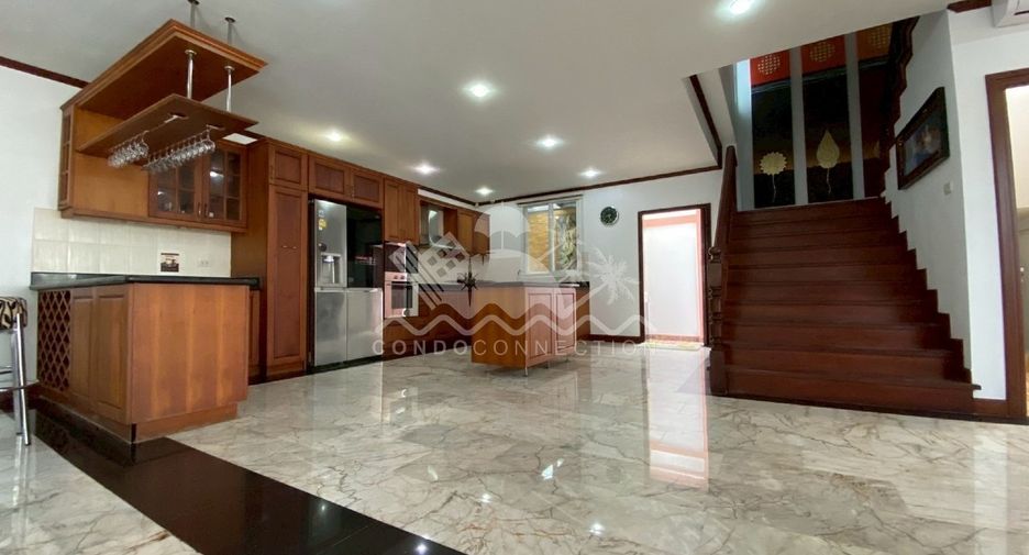 Haus zur Miete mit 5 Zimmer in Jomtien, Pattaya