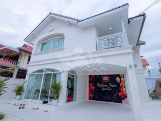 Casa en venta de 5 habitaciones en Bang Lamung, Chonburi