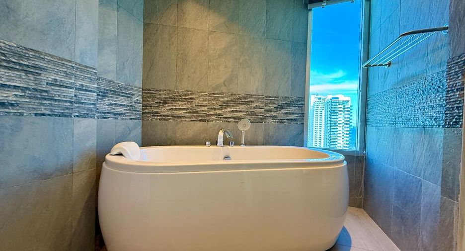 For sale 1 bed condo in Pratumnak, Pattaya