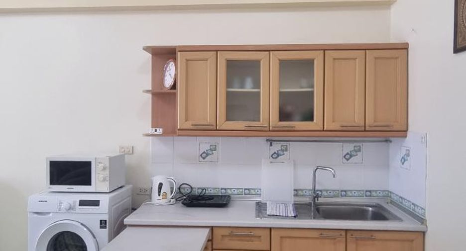 For sale studio condo in Pratumnak, Pattaya