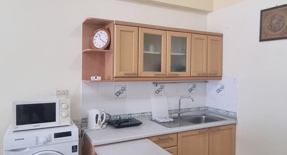 For sale studio condo in Pratumnak, Pattaya