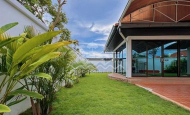 For sale 4 bedrooms house in East Pattaya, Pattaya