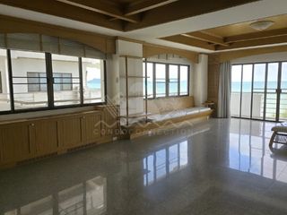 For sale 3 bedrooms condo in Na Jomtien, Pattaya