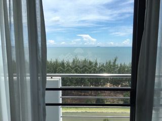 For sale 3 bedrooms condo in Na Jomtien, Pattaya