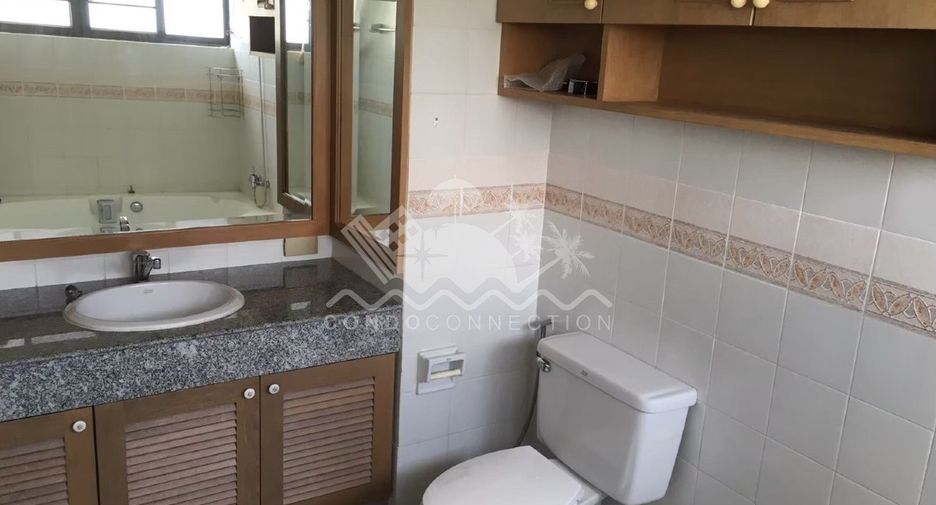 For sale 3 bedrooms condo in Sattahip, Chonburi