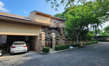 For sale 3 ベッドルーム house in East Pattaya, Pattaya