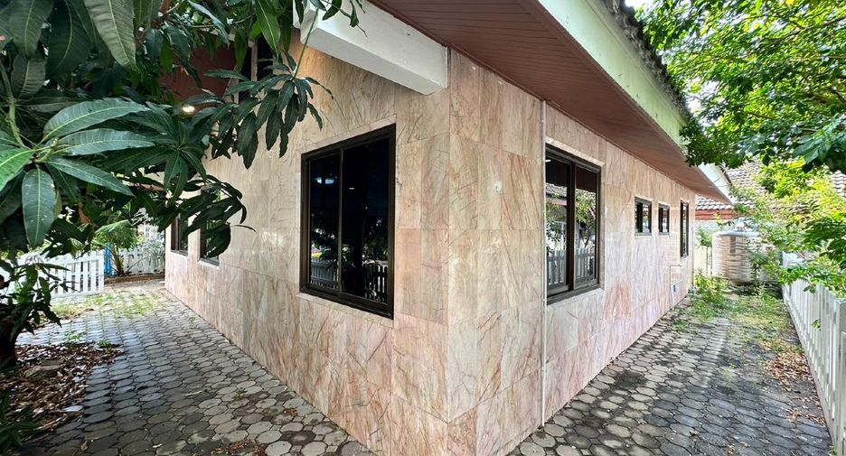For sale 1 bed house in Pratumnak, Pattaya