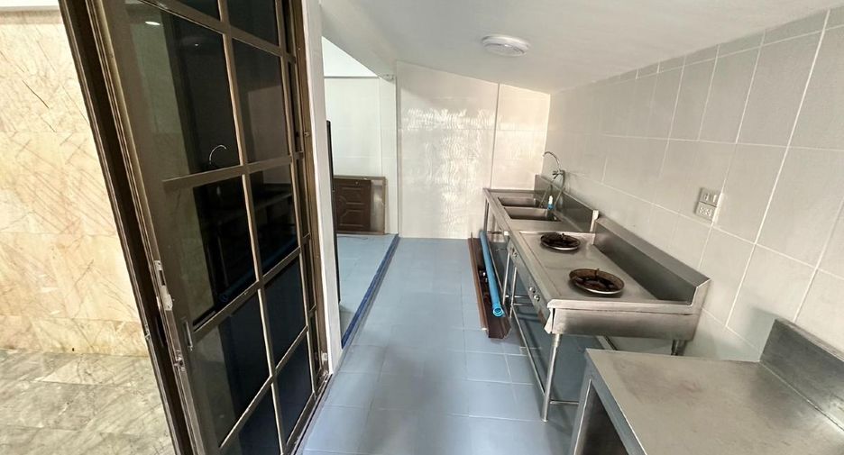 For sale 1 bed house in Pratumnak, Pattaya