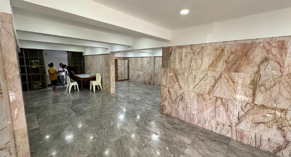 For sale 1 bed house in Pratumnak, Pattaya