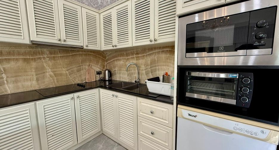 For sale 3 bedrooms house in Jomtien, Pattaya