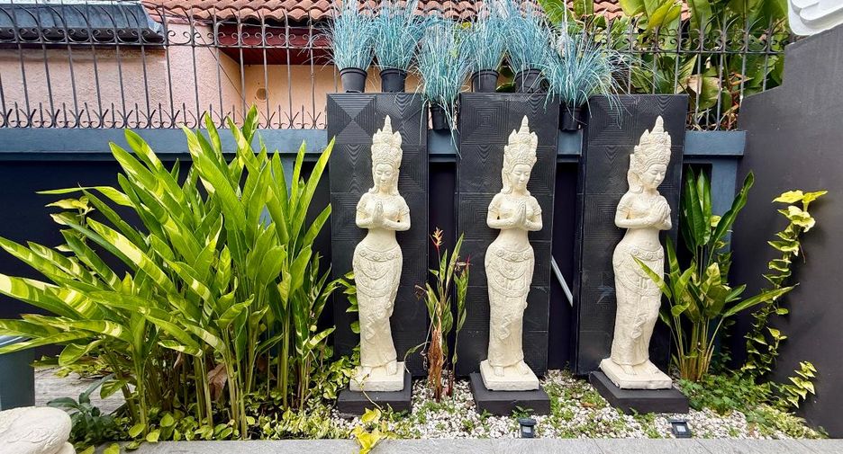 For sale 3 bedrooms house in Jomtien, Pattaya