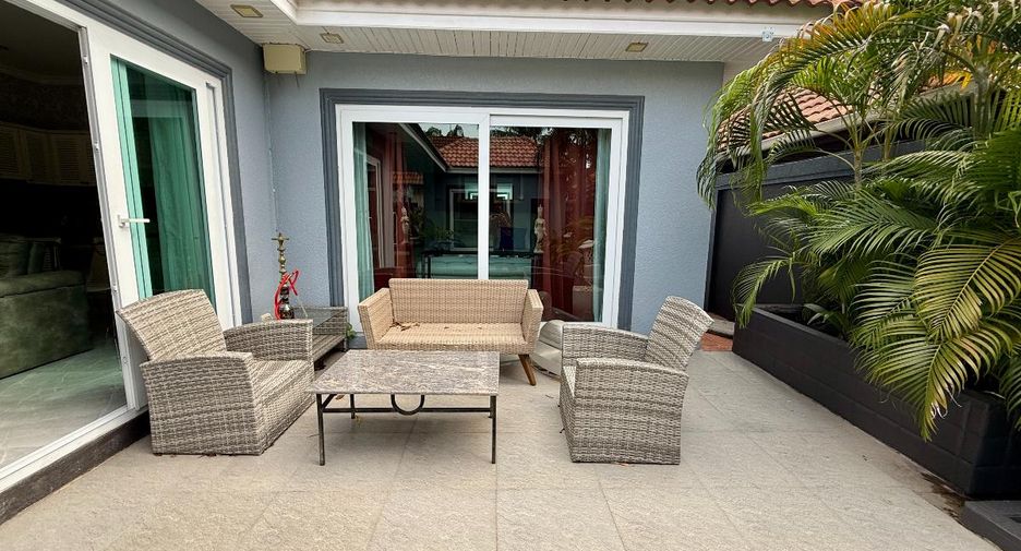 For sale 3 bedrooms house in Jomtien, Pattaya
