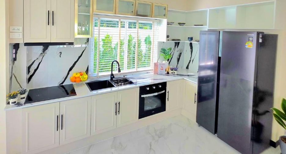 Haus zum Kauf mit 5 Zimmer in East Pattaya, Pattaya