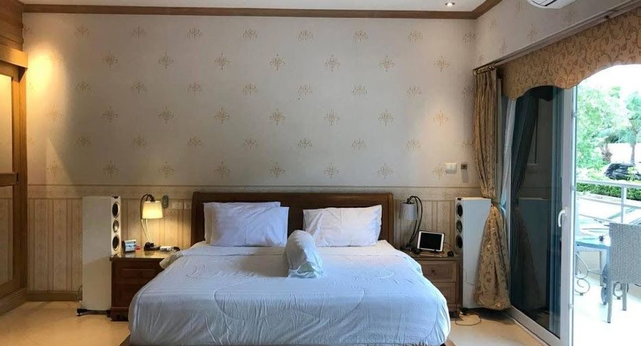 For sale 2 bedrooms condo in Pratumnak, Pattaya