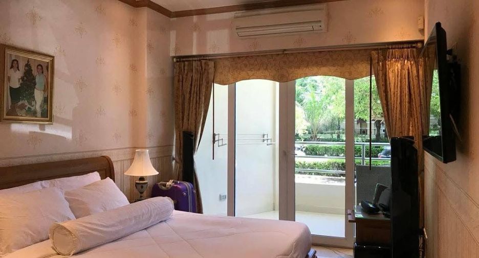 For sale 2 bedrooms condo in Pratumnak, Pattaya