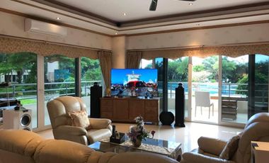 For sale 2 bedrooms condo in Pratumnak, Pattaya