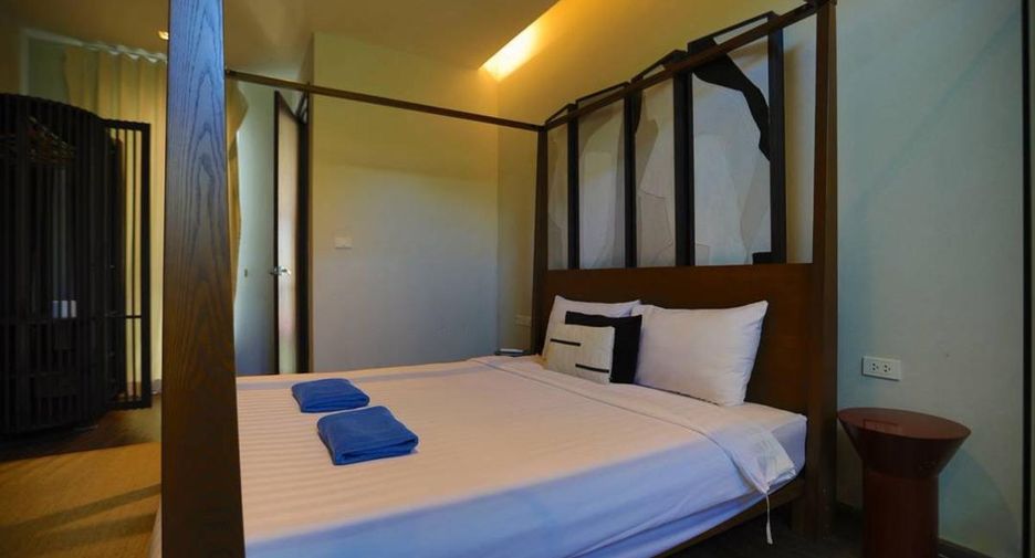 For sale 4 bedrooms house in South Pattaya, Pattaya
