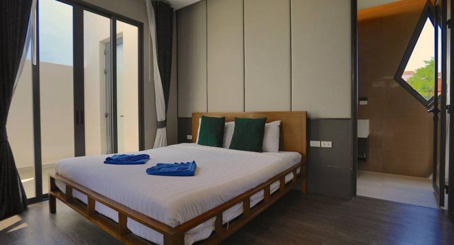 For sale 4 bedrooms house in South Pattaya, Pattaya