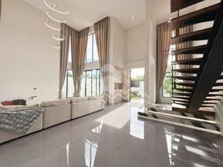 Продажа 4 спальни дом в Банг Ламунг, Чонбури