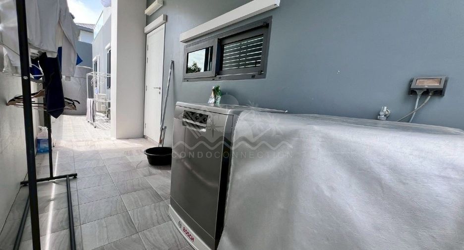 For sale 3 bedrooms house in East Pattaya, Pattaya