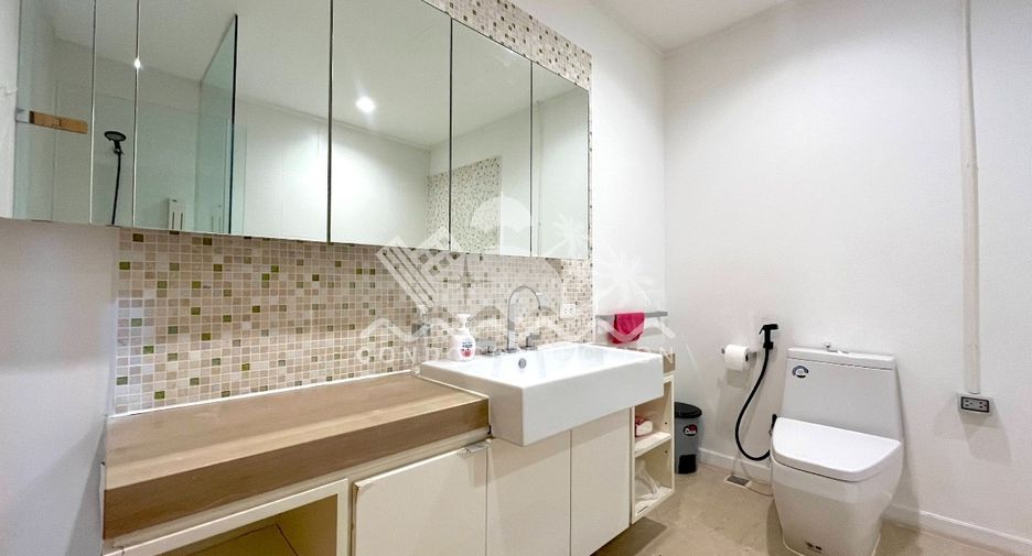 For sale 5 bedrooms condo in North Pattaya, Pattaya