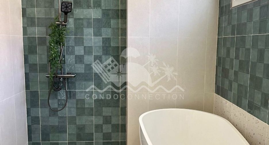 For sale 4 bedrooms house in East Pattaya, Pattaya