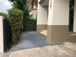 For sale 3 bedrooms house in Bang Phli, Samut Prakan
