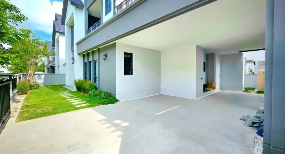 For rent 4 bedrooms house in Bang Phli, Samut Prakan