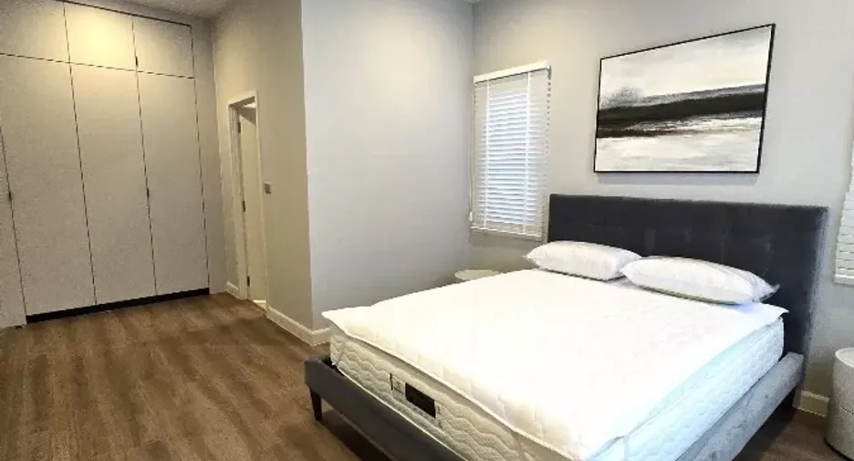 Haus zur Miete mit 5 Zimmer in Bang Phli, Samut Prakan