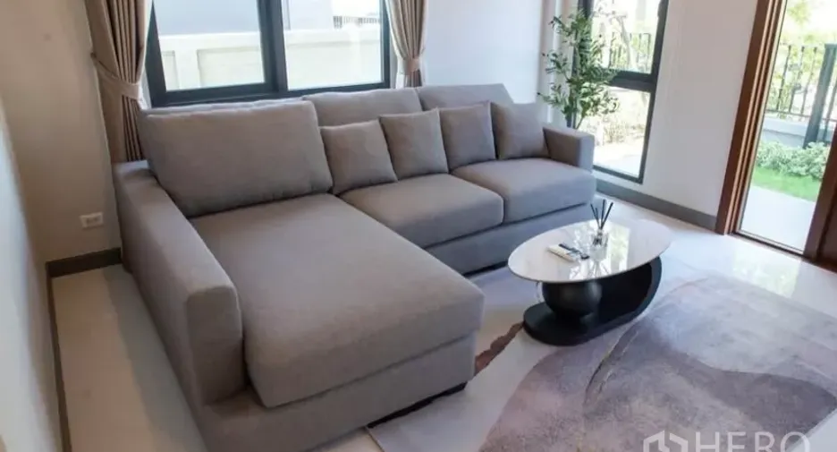 Casa en alquiler de 4 habitaciones en Bang Phli, Samut Prakan