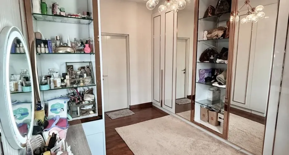 出租 4 卧室 独立屋 在 Wang Thong Lang, 曼谷