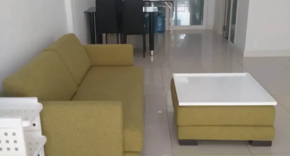 For rent 3 bedrooms townhouse in Wang Thonglang, Bangkok