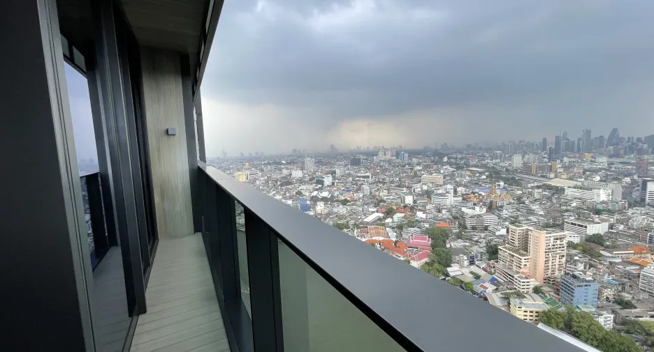 À louer 1 chambre condo à Khlong San, Bangkok