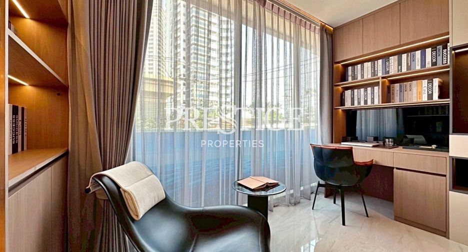 For sale 2 bedrooms condo in Pratumnak, Pattaya