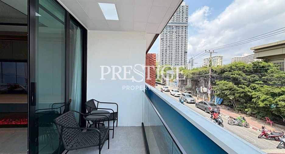 For sale 2 bedrooms condo in Pratumnak, Pattaya