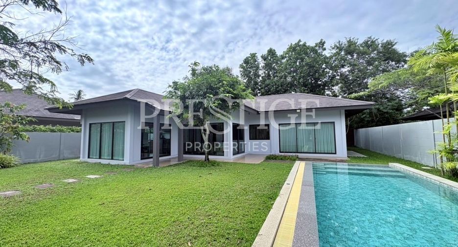 For rent 3 bedrooms house in Huay Yai, Pattaya