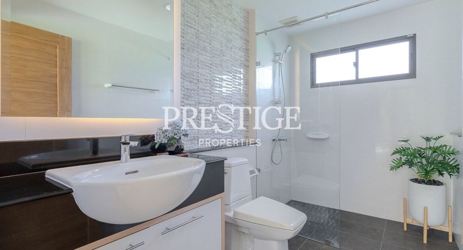 For rent 3 bedrooms house in Huay Yai, Pattaya