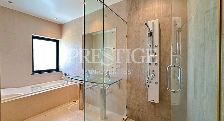 For rent 3 bedrooms house in Jomtien, Pattaya