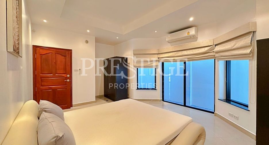For rent 3 bedrooms house in Jomtien, Pattaya
