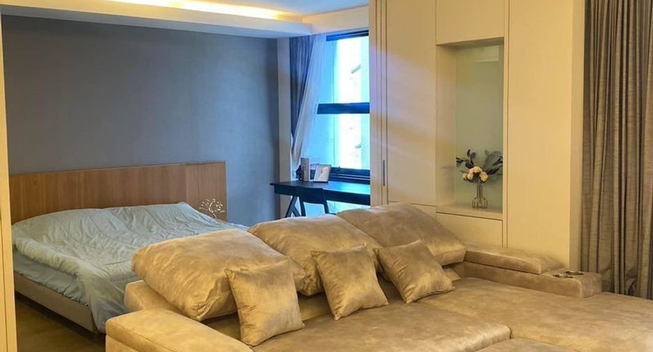 For sale 1 bed condo in Khlong Toei, Bangkok