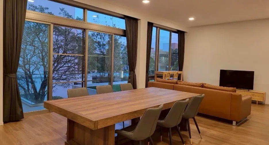 For rent 4 bedrooms house in Saphan Sung, Bangkok