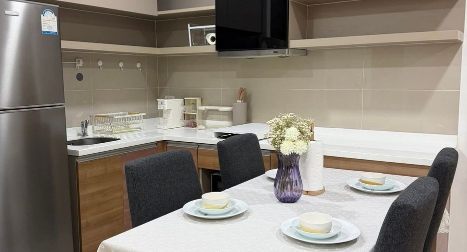 For rent 2 ベッドルーム condo in Phra Khanong, Bangkok