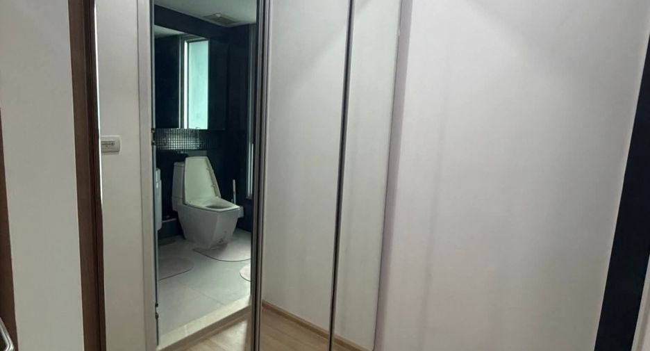 For rent 2 ベッドルーム condo in Phra Khanong, Bangkok