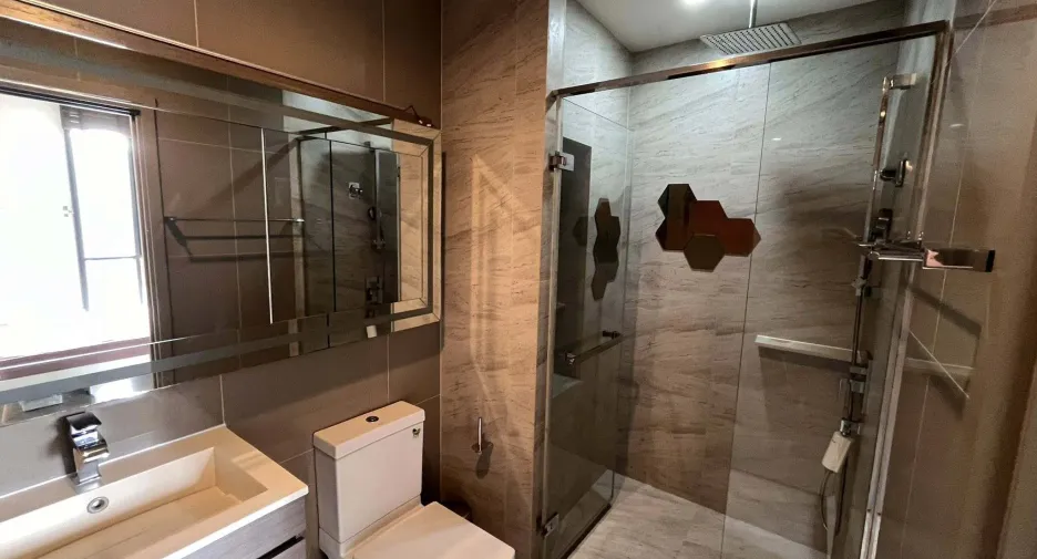 For rent 1 bed condo in Suan Luang, Bangkok
