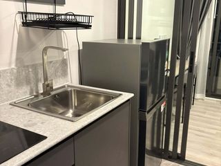 Condo en alquiler de 1 habitaciones en Huai Khwang, Bangkok